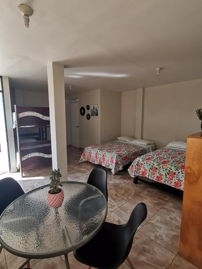 Mi Pequeno Club Hotel Lima Buitenkant foto