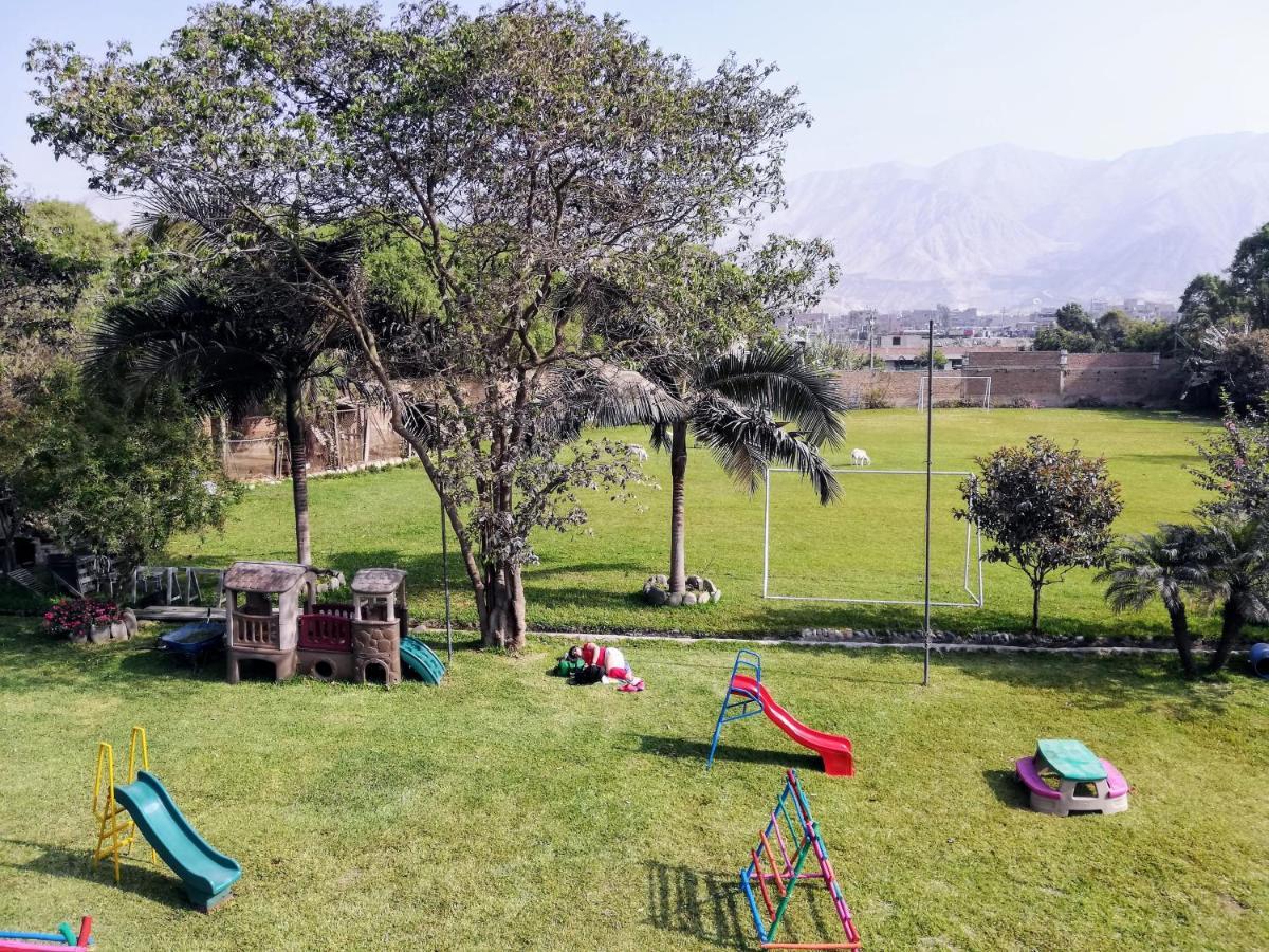 Mi Pequeno Club Hotel Lima Buitenkant foto